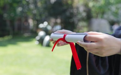 2022年成都最受欢迎的前十位成人英语培训机构费用是多少？学员推荐名单如下。