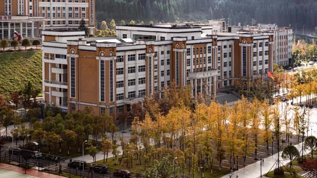 六盘水师范学院有外教吗知乎_六盘水师范学院招生指南_六盘水师范学院校园文化