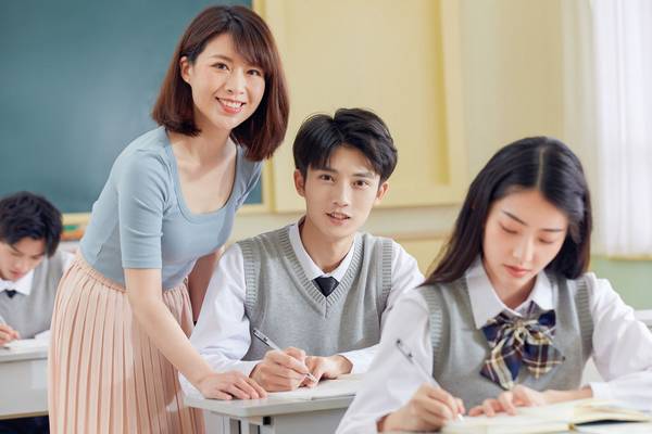 启蒙英语怎么教_启蒙英语教案_启蒙英语教学